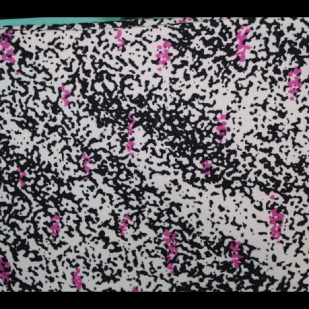 BCBGeneration skirt - Picture 3 of 3